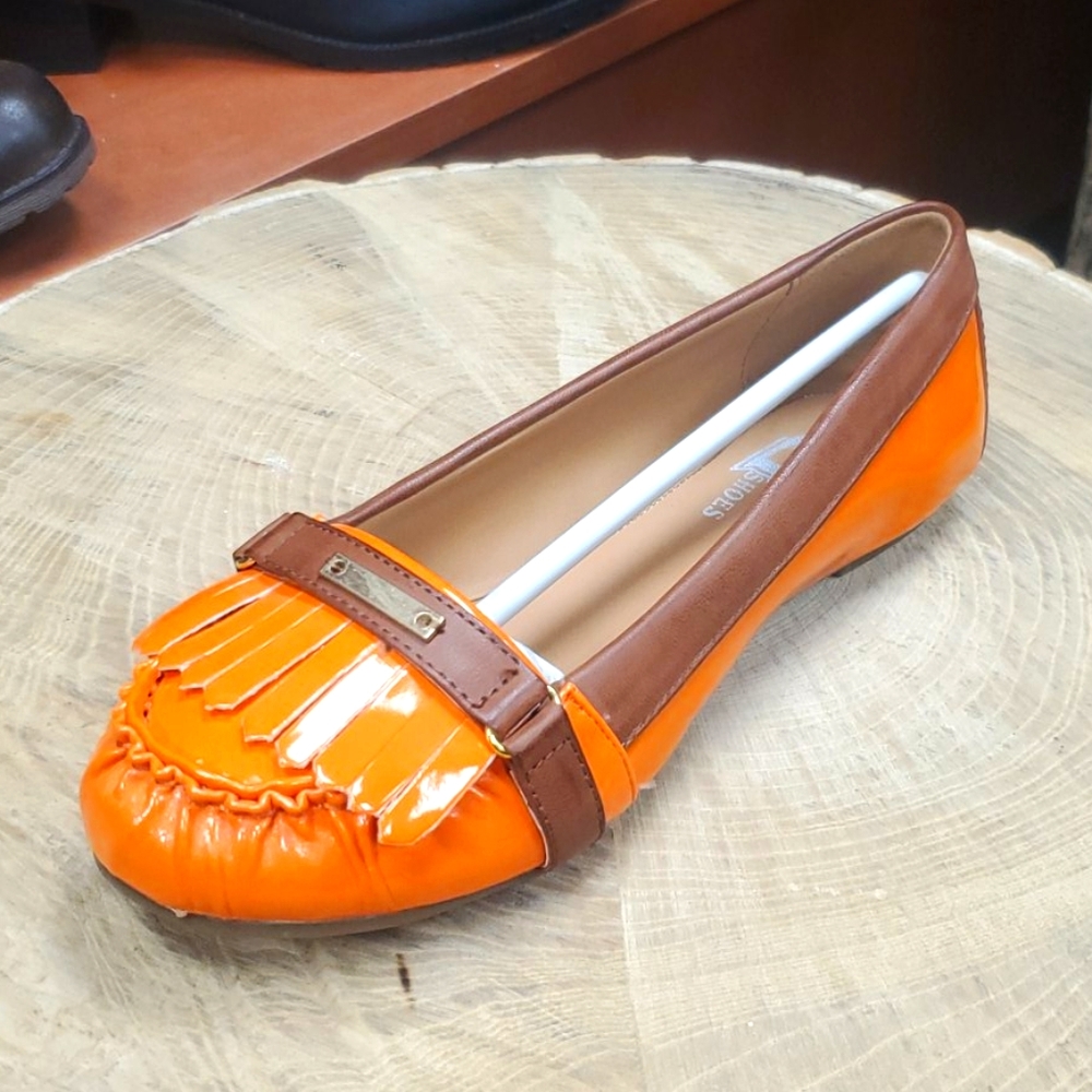 Brand New Gc Shoe Co Womans slipon